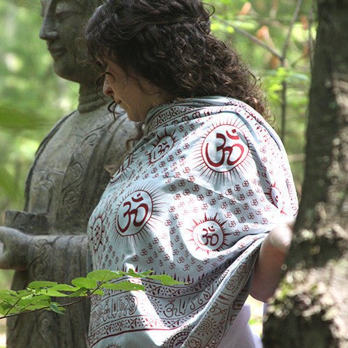 Meditation Yoga Prayer Shawl - Mantra Om - Grey Large - Tree Spirit Wellness