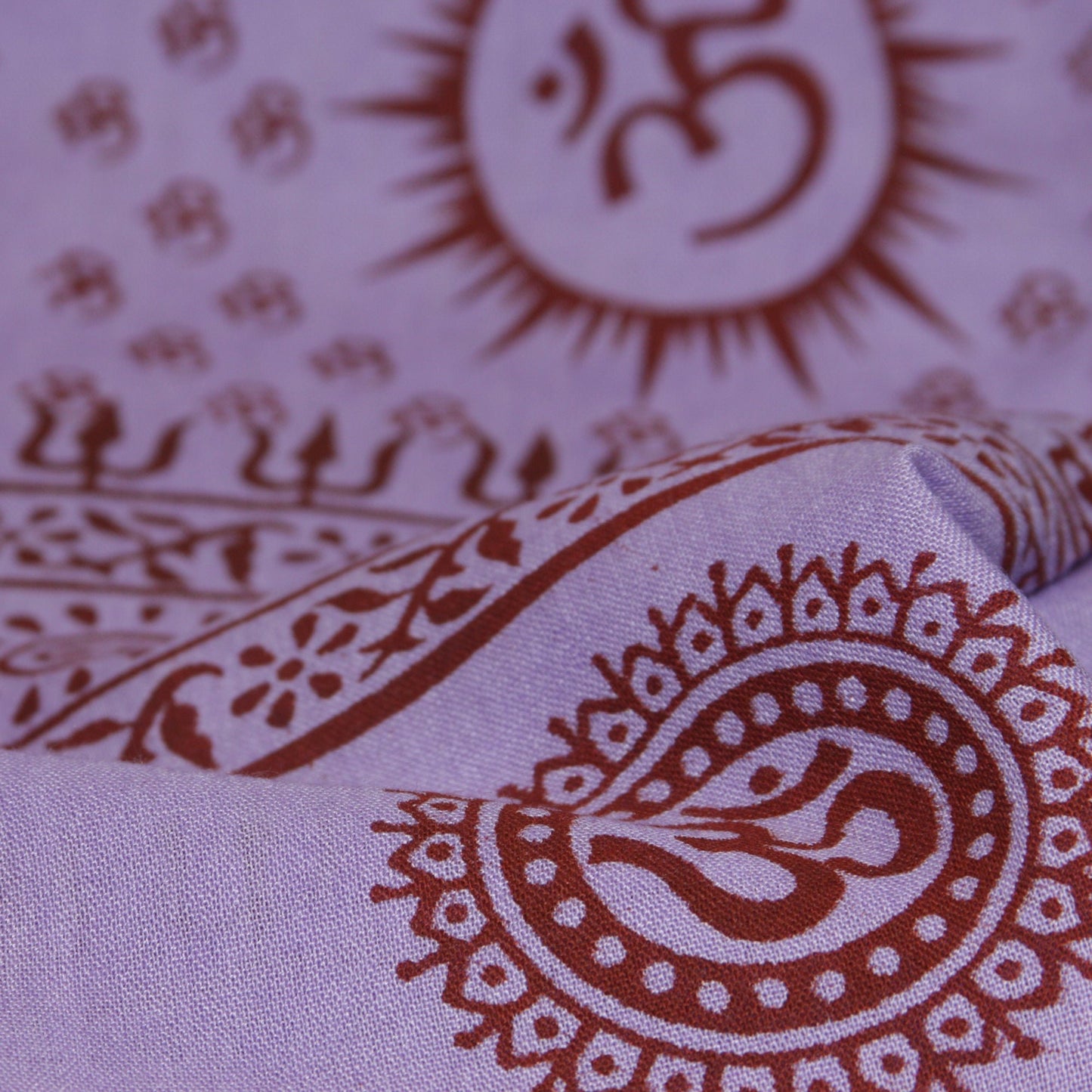 Meditation Yoga Prayer Shawl - Mantra Om - Purple Large - Tree Spirit Wellness