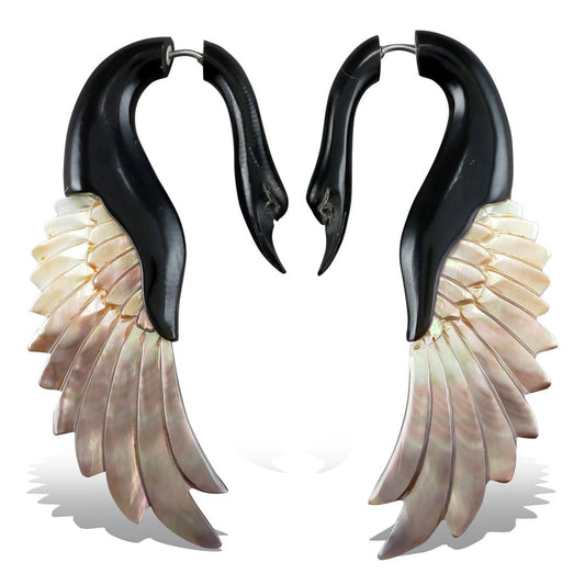 Yafah Swans - Horn with Black Shell - Tree Spirit Wellness